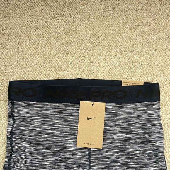 Nike Pro Women’s 3” Dri-Fit Navy Blue Training Spacedye Spandex Sz S NWT - Picture 2 of 6